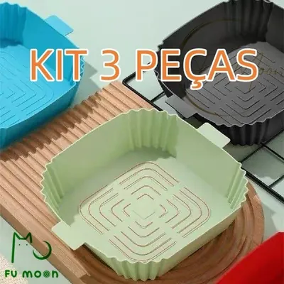 Formas quadradas de silicone para air fryer em verde-claro, azul, preto e vermelho, com laterais onduladas e alças
