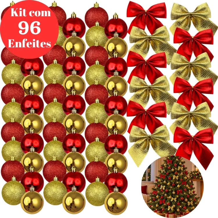 Bolinhas de Natal vermelhas e douradas, brilhantes e com glitter, ao lado de laços vermelhos e dourados e árvore decorada