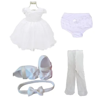 Kit branco de bebê com vestido de tule, calcinha de babados, meia-calça, sapatinhos com laço e faixa de cabelo