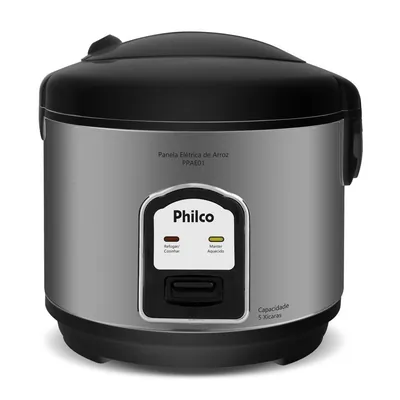 Panela elétrica de arroz Philco prateada com tampa preta e painel frontal com luzes de refogar e manter aquecido